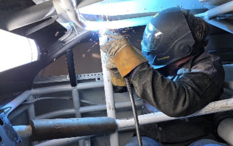 R² Fabrication — Welder in Chattanooga