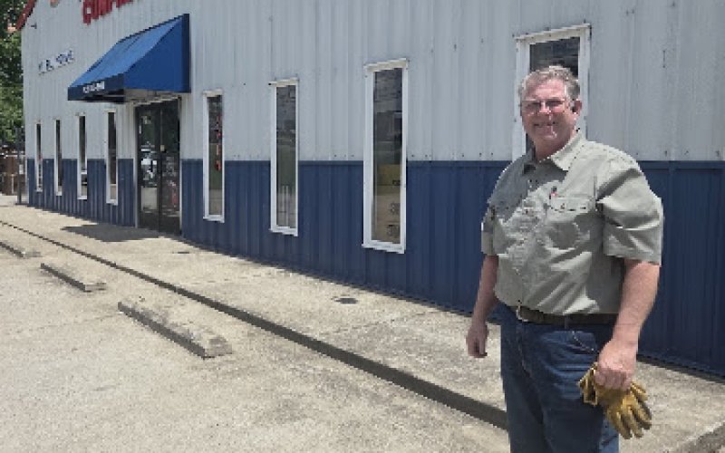 A L Compressed Gases — Welding supply store in Clarksville
