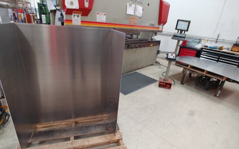 R & J Welding & Metal Fab — Welder in Fontana