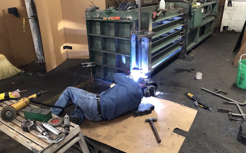 Harris Machine Works — Welder in Grand Prairie