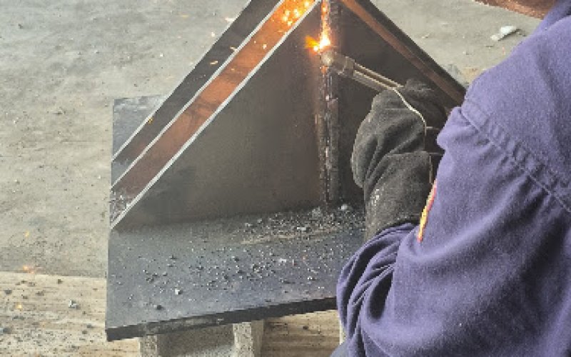 Mobil Welding machado solution Llc