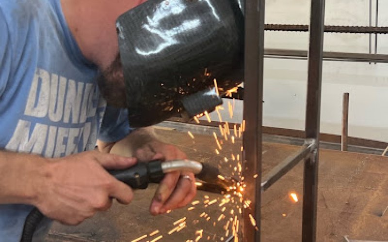 Mobile Bay Metalworks LLC