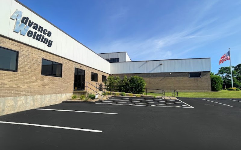 Advance Welding — Welder in Springfield
